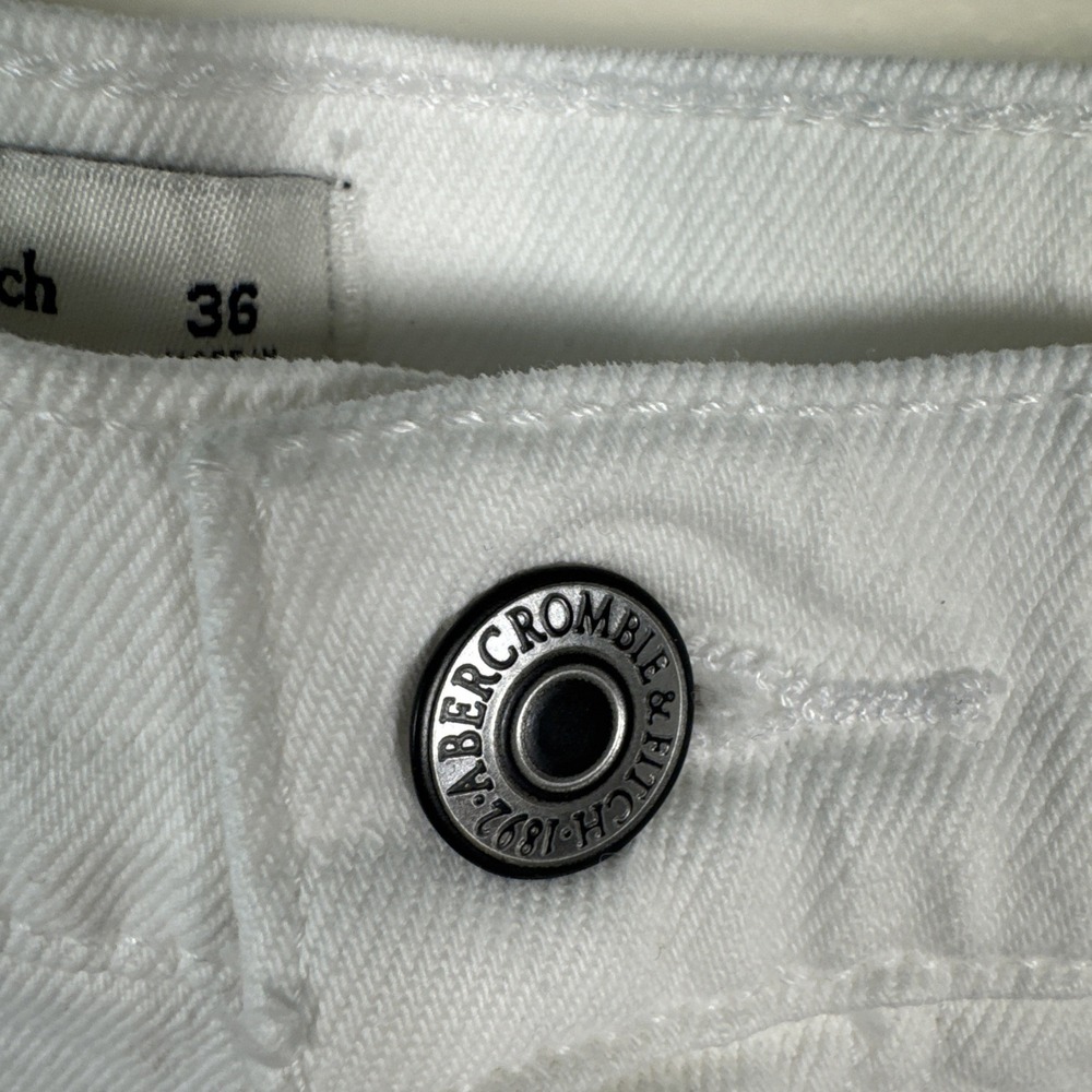 Abercrombie & Fitch Curve Love High Rise 90s Relaxed Cut Off Shorts Womens 36 - Picture 9 of 10